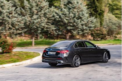 Mercedes-Benz C300e 313Ps